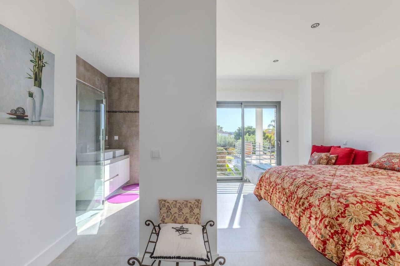 4 bedroom Villa for sale in Javea / Xabia with pool garage - € 2,100,000 (Ref: 9282601)