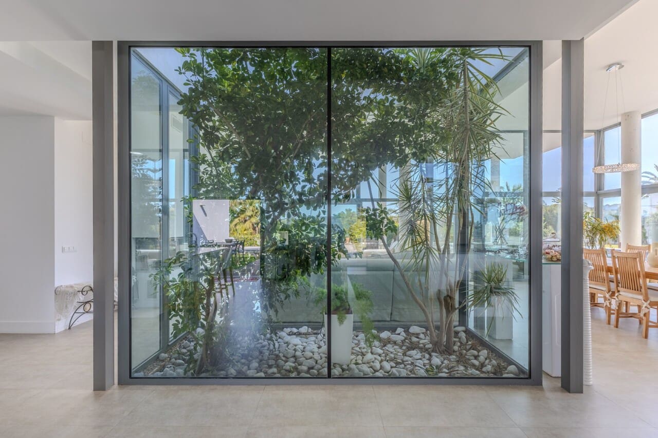 4 bedroom Villa for sale in Javea / Xabia with pool garage - € 2,100,000 (Ref: 9282601)