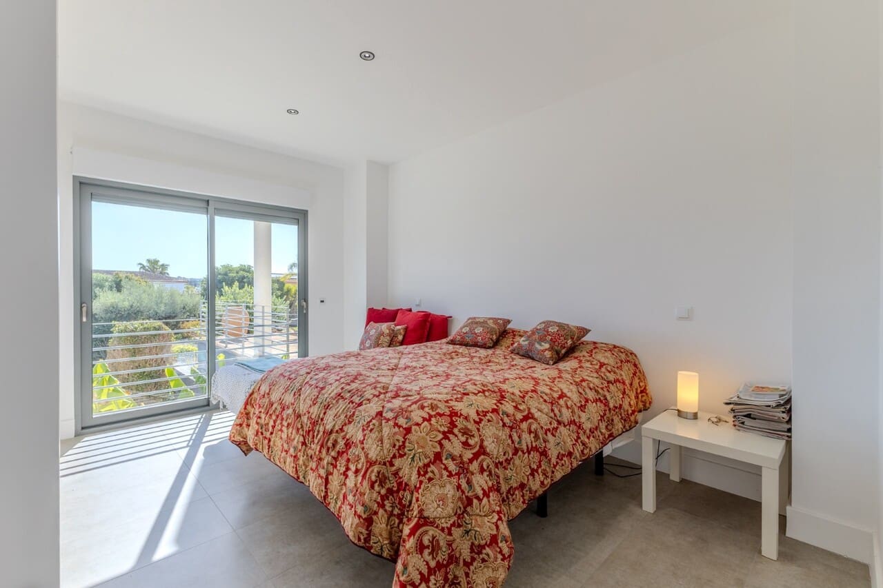 4 bedroom Villa for sale in Javea / Xabia with pool garage - € 2,100,000 (Ref: 9282601)