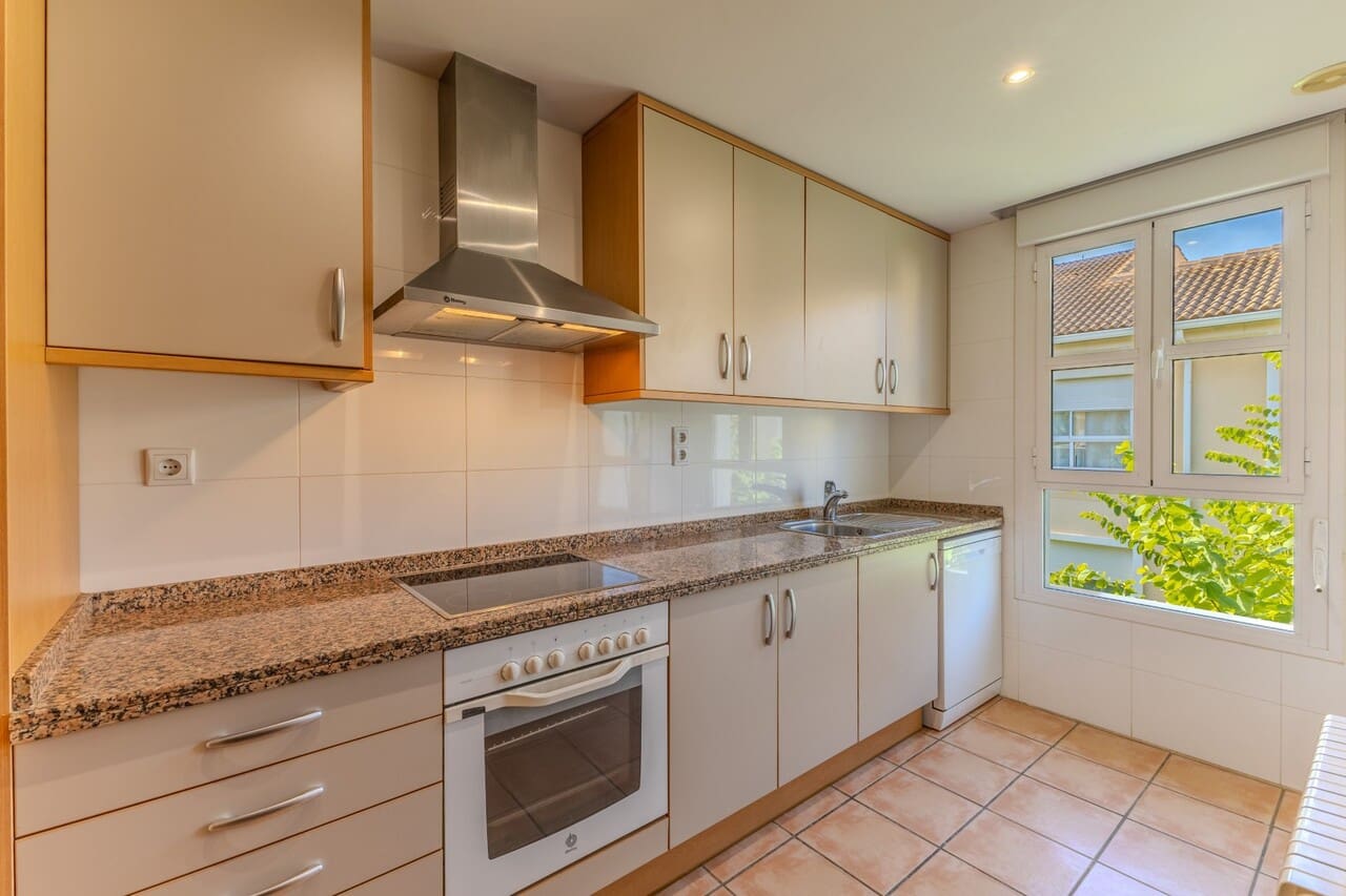 2 soveværelse Lejlighed til salg i Javea / Xabia med swimmingpool garage - € 375.000 (Ref: 9348572)