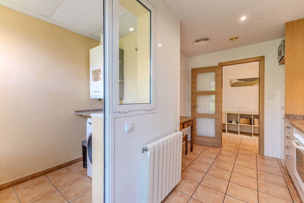 2 soveværelse Lejlighed til salg i Javea / Xabia med swimmingpool garage - € 375.000 (Ref: 9348572)