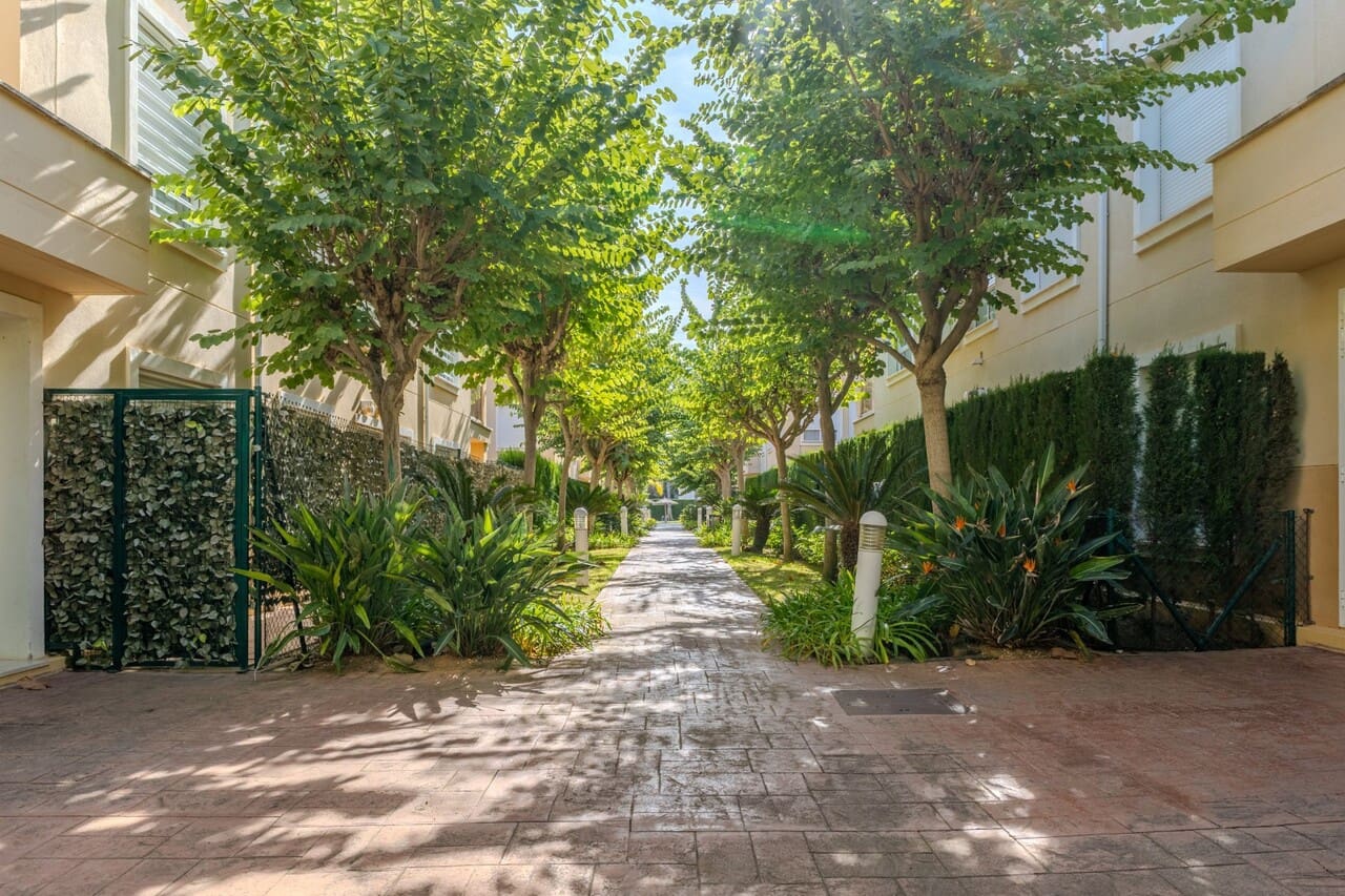 2 soveværelse Lejlighed til salg i Javea / Xabia med swimmingpool garage - € 375.000 (Ref: 9348572)