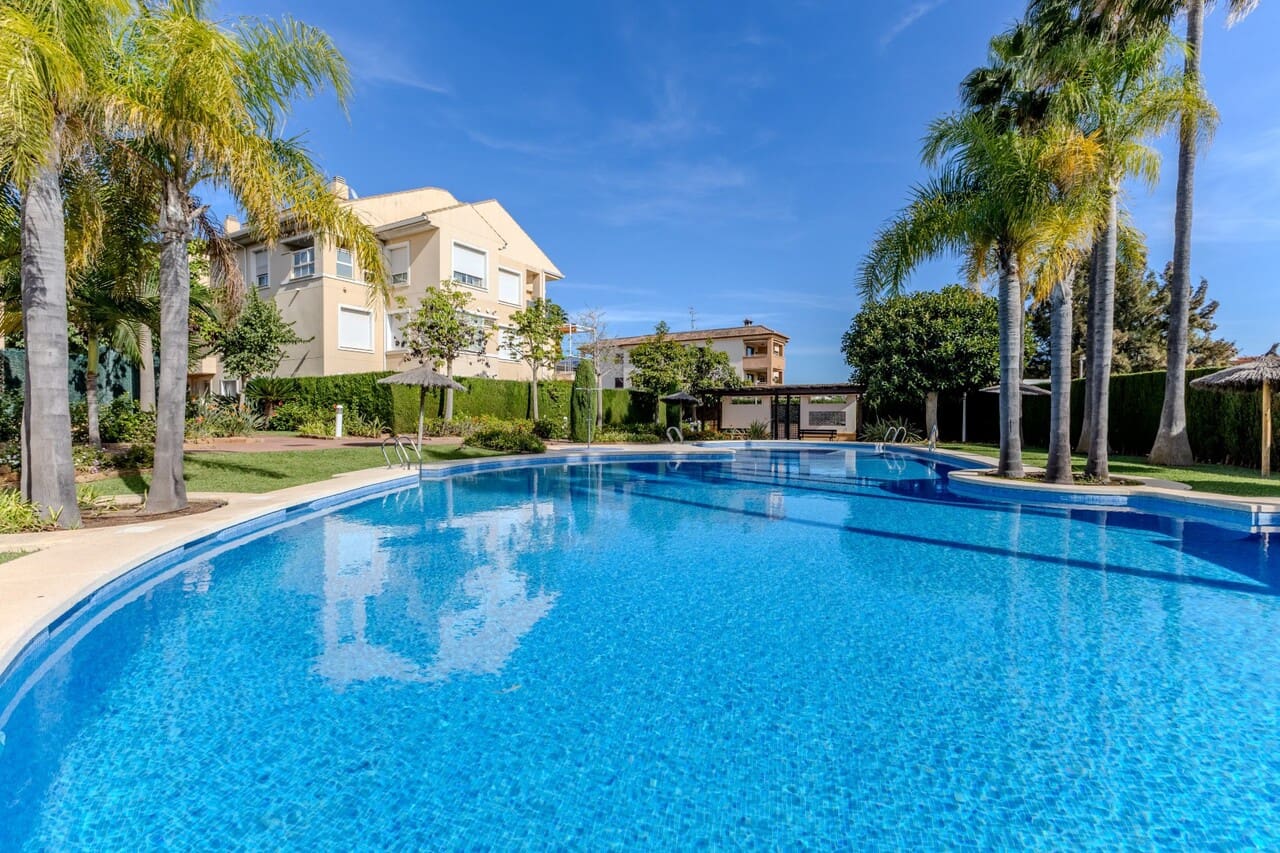 2 soveværelse Lejlighed til salg i Javea / Xabia med swimmingpool garage - € 375.000 (Ref: 9348572)
