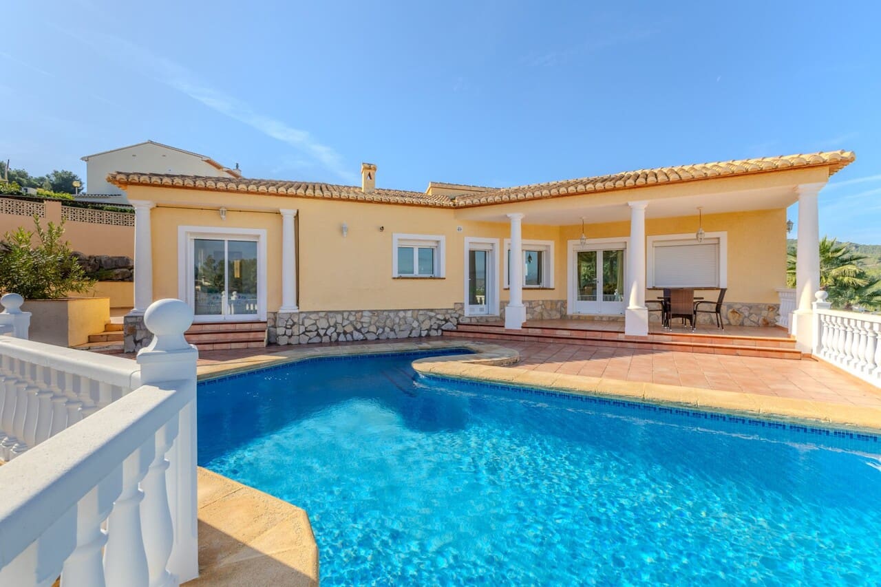 3 bedroom Villa for sale in Javea / Xabia with pool garage - € 575,000 (Ref: 9385954)