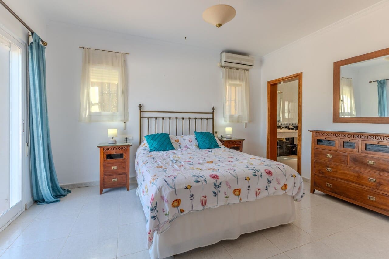 3 bedroom Villa for sale in Javea / Xabia with pool garage - € 575,000 (Ref: 9385954)