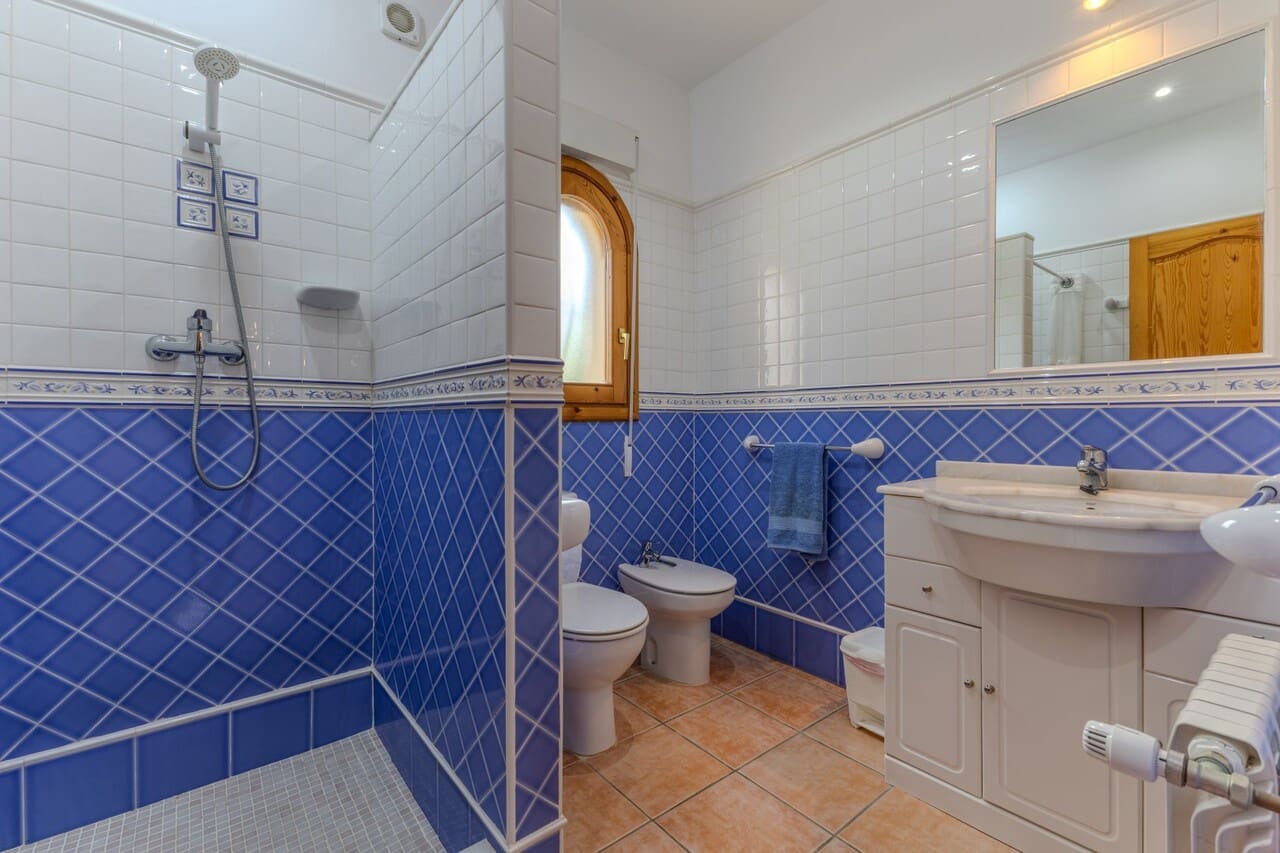 4 bedroom Villa for sale in Javea / Xabia with pool - € 865,000 (Ref: 9449731)