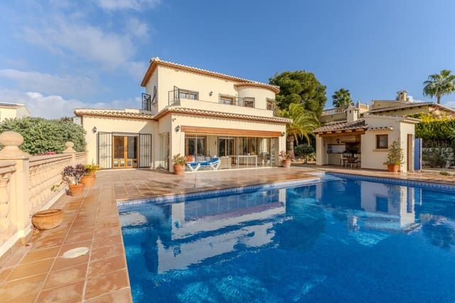 4 bedroom Villa for sale in Javea / Xàbia with pool - € 865,000 (Ref: 9449731)
