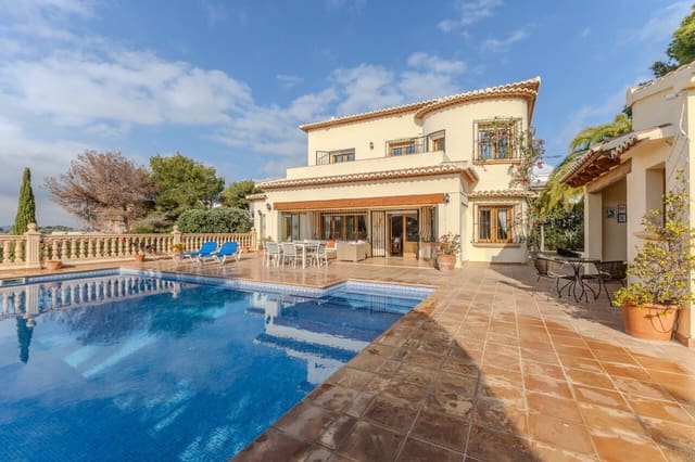 4 bedroom Villa for sale in Javea / Xàbia with pool - € 865,000 (Ref: 9449731)