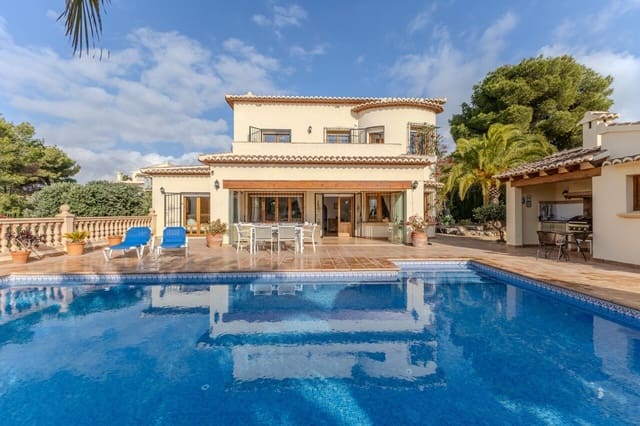 4 bedroom Villa for sale in Javea / Xàbia with pool - € 865,000 (Ref: 9449731)