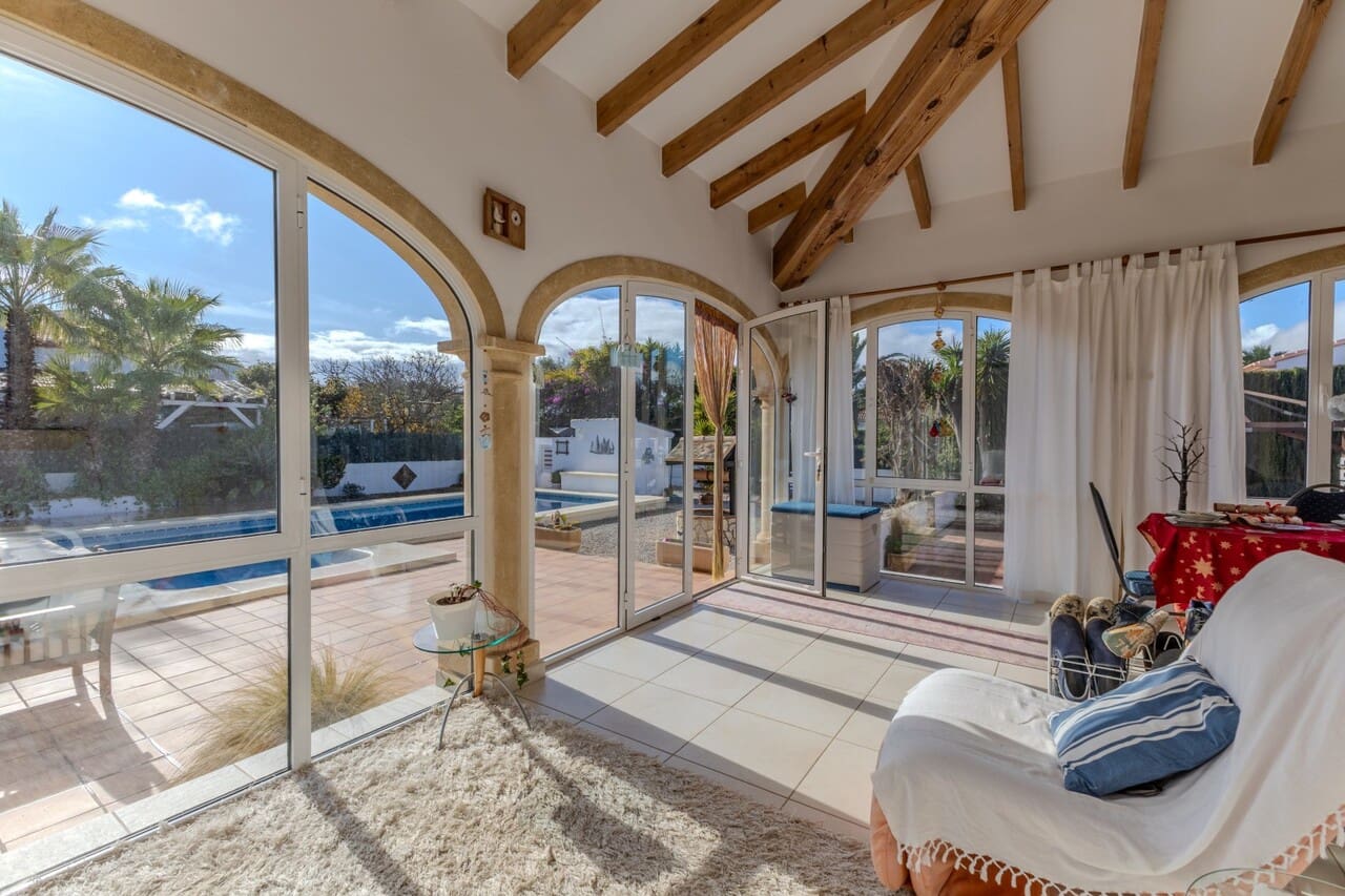 3 makuuhuone Huvila myytävänä paikassa Javea / Xabia mukana uima-altaan 
autotalli - 669 000 € (Ref: 9465916)