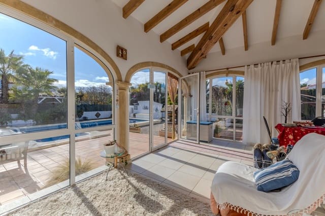 3 makuuhuone Huvila myytävänä paikassa Javea / Xàbia mukana uima-altaan 
autotalli - 669 000 € (Ref: 9465916)