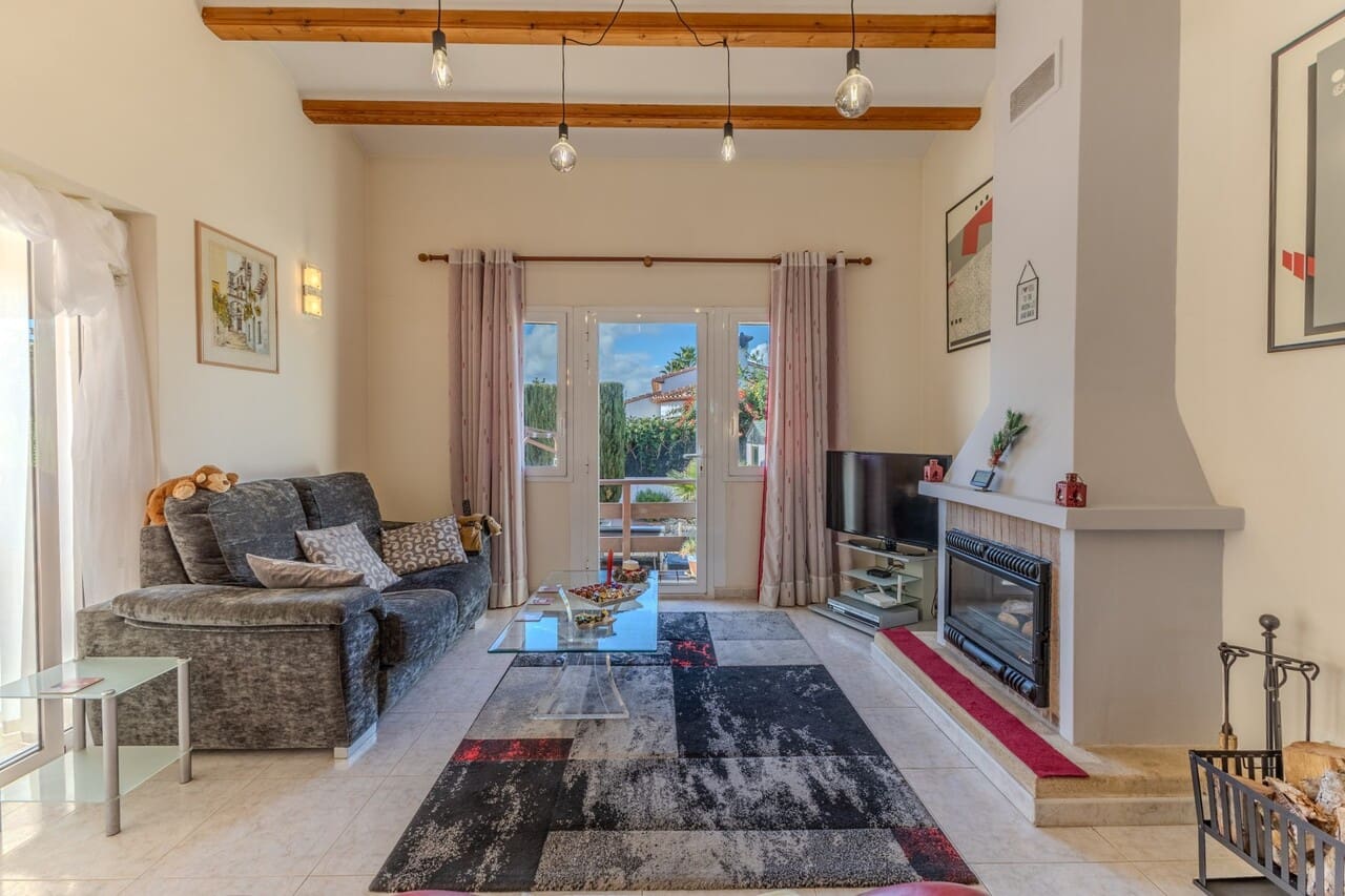 3 makuuhuone Huvila myytävänä paikassa Javea / Xabia mukana uima-altaan 
autotalli - 669 000 € (Ref: 9465916)