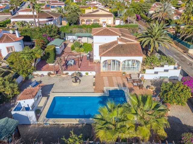 3 makuuhuone Huvila myytävänä paikassa Javea / Xàbia mukana uima-altaan 
autotalli - 669 000 € (Ref: 9465916)