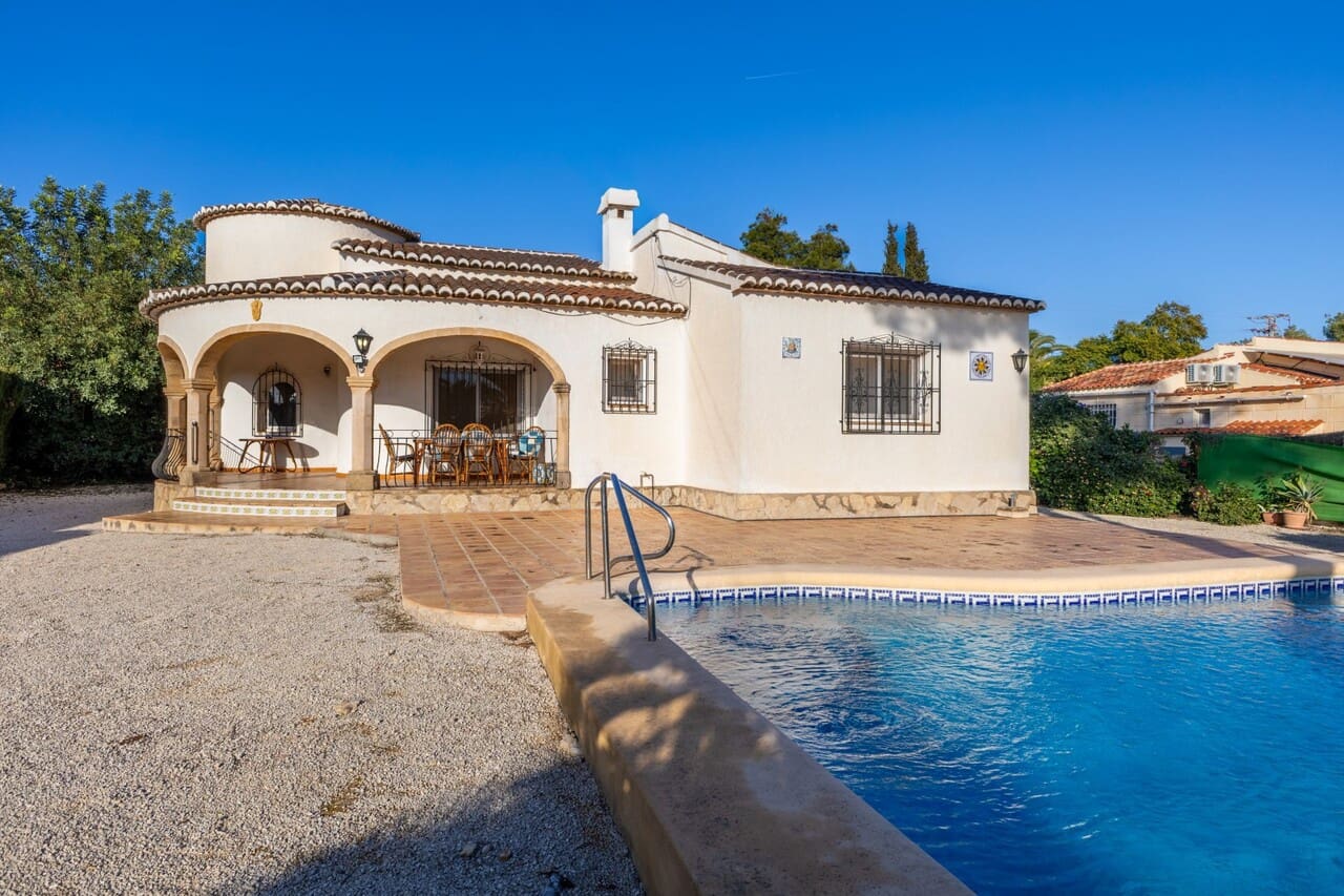 3 chambre Villa/Maison à vendre à Javea / Xabia avec piscine garage - 599 000 € (Ref: 9469897)