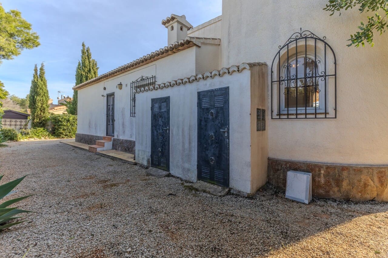3 chambre Villa/Maison à vendre à Javea / Xabia avec piscine garage - 599 000 € (Ref: 9469897)