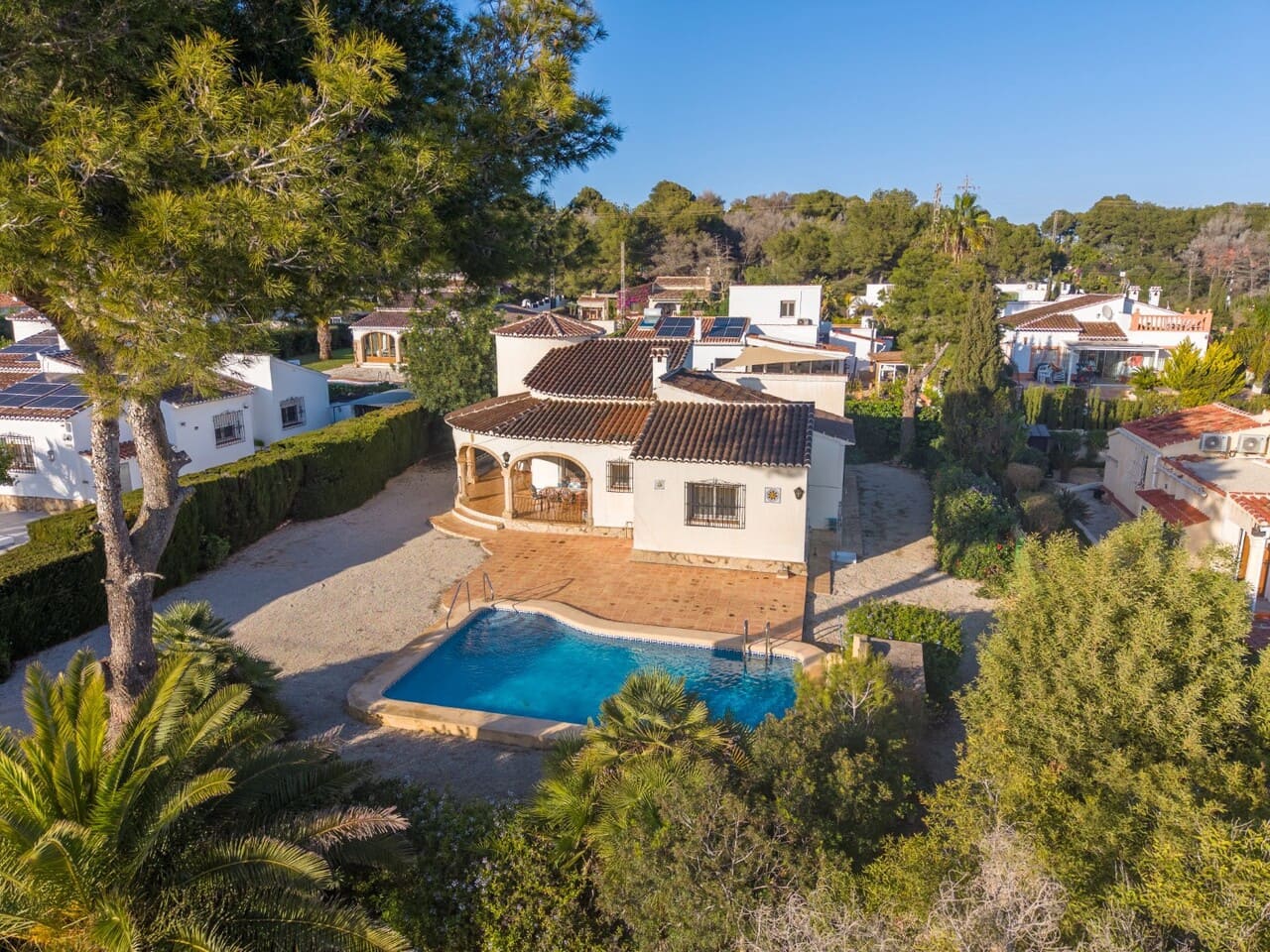 3 chambre Villa/Maison à vendre à Javea / Xabia avec piscine garage - 599 000 € (Ref: 9469897)