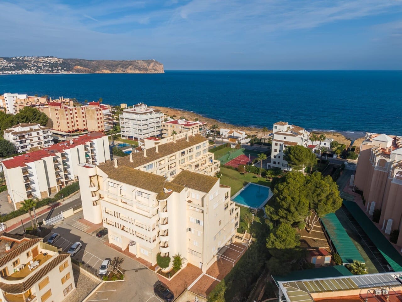 3 makuuhuone Huoneisto myytävänä paikassa Javea / Xabia mukana uima-altaan 
autotalli - 499 000 € (Ref: 9469985)