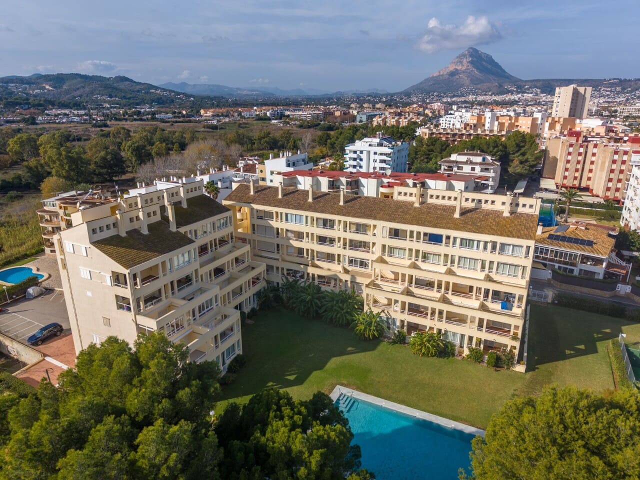 3 makuuhuone Huoneisto myytävänä paikassa Javea / Xabia mukana uima-altaan 
autotalli - 499 000 € (Ref: 9469985)