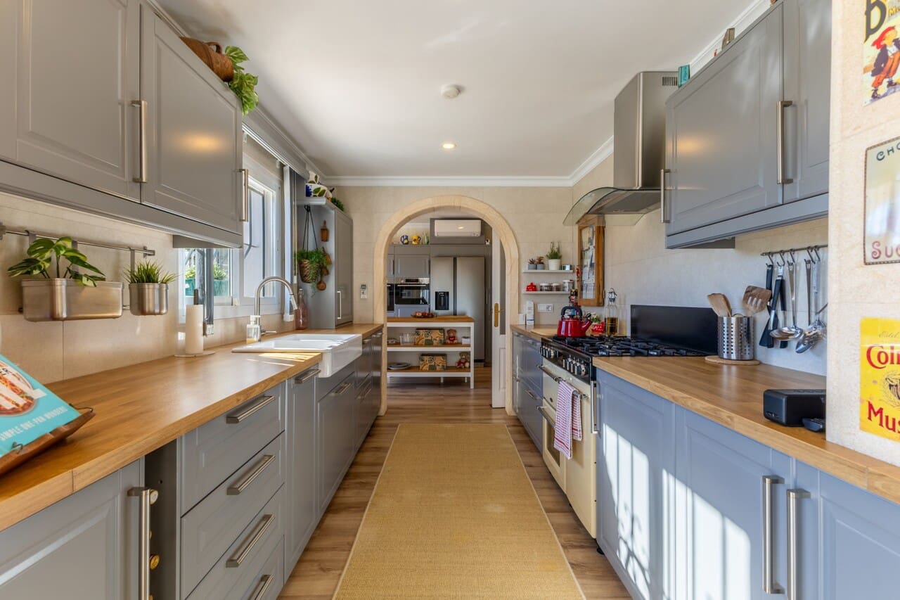 3 bedroom Villa for sale in Benitachell / Benitatxell with pool - € 649,000 (Ref: 9500345)