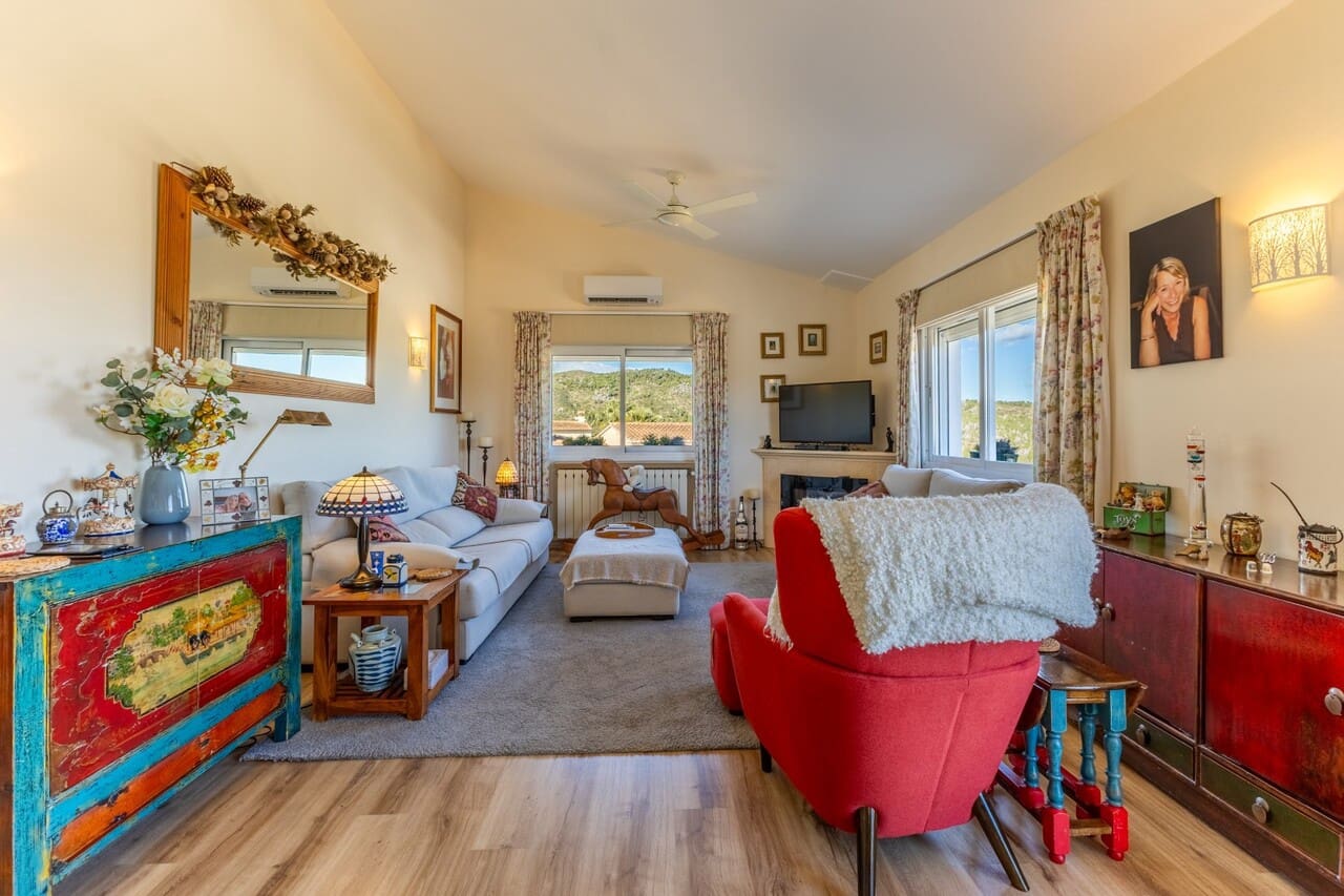 3 bedroom Villa for sale in Benitachell / Benitatxell with pool - € 649,000 (Ref: 9500345)