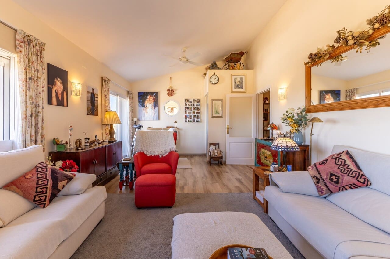 3 bedroom Villa for sale in Benitachell / Benitatxell with pool - € 649,000 (Ref: 9500345)