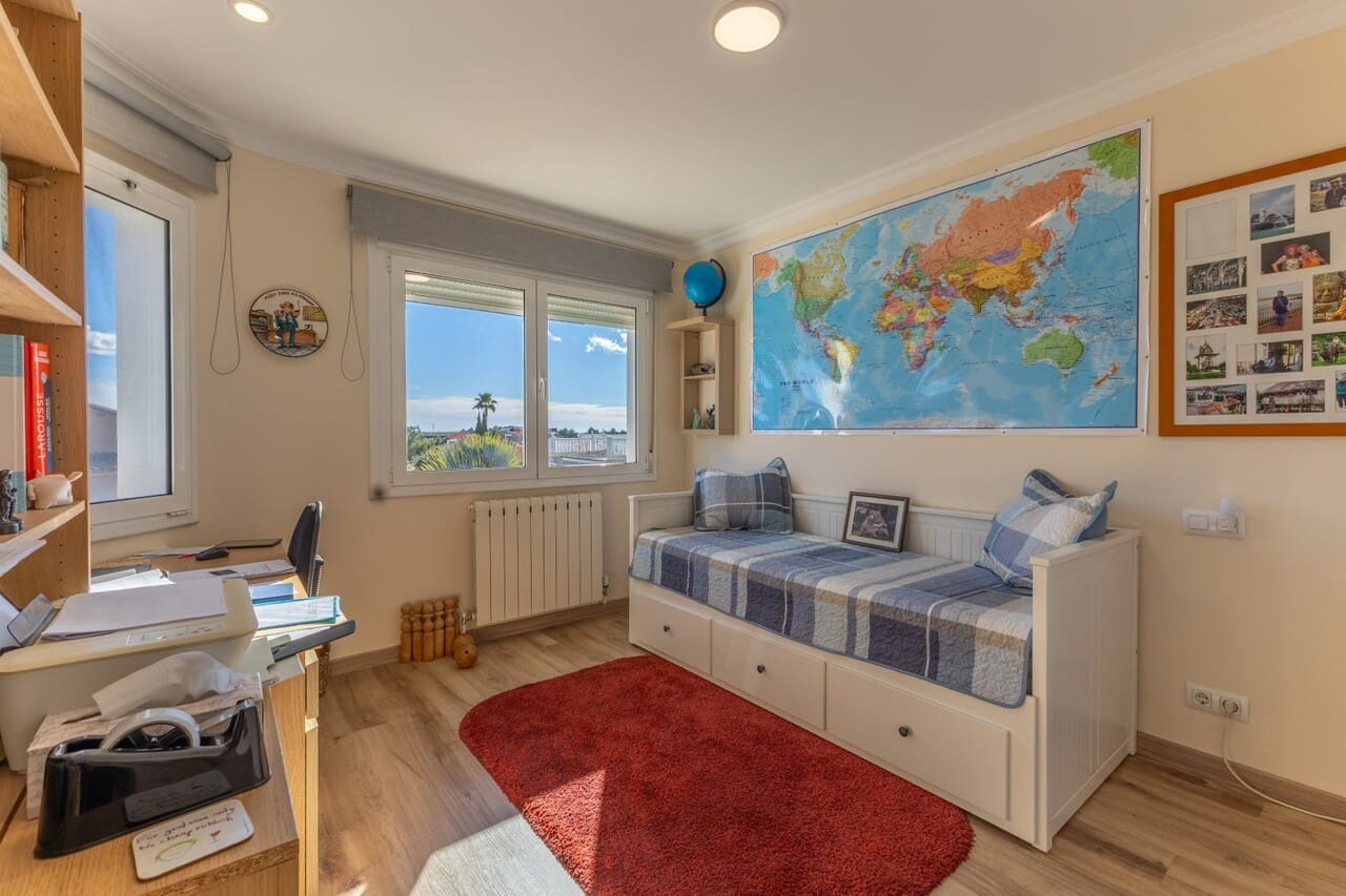 3 bedroom Villa for sale in Benitachell / Benitatxell with pool - € 649,000 (Ref: 9500345)