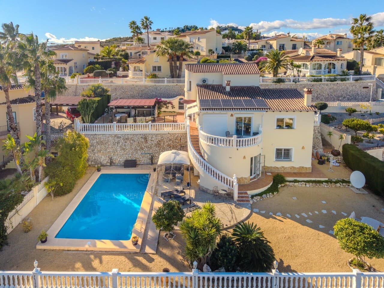 3 bedroom Villa for sale in Benitachell / Benitatxell with pool - € 649,000 (Ref: 9500345)