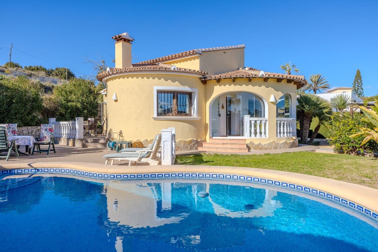2 bedroom Villa for sale in Benitachell / Benitatxell with pool garage - € 449,000 (Ref: 9517867)