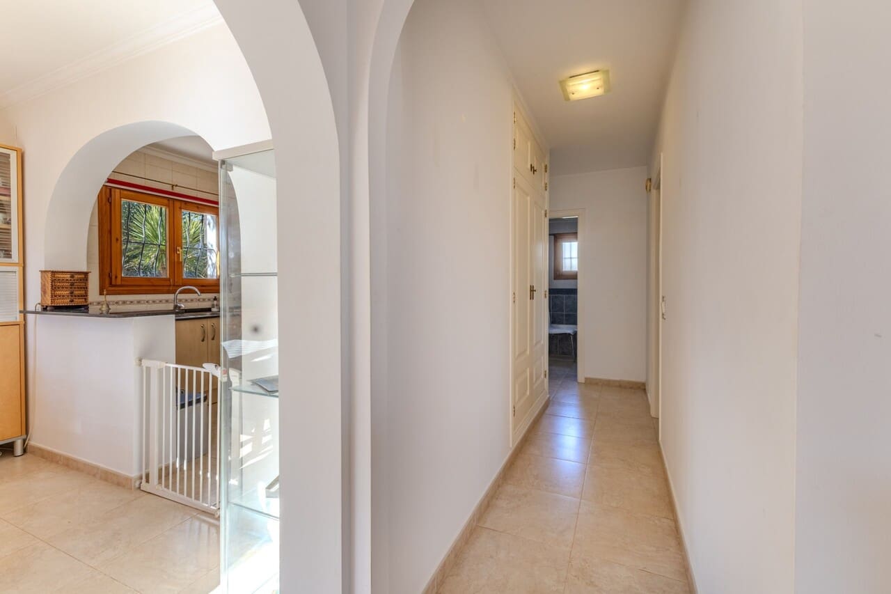 2 bedroom Villa for sale in Benitachell / Benitatxell with pool garage - € 449,000 (Ref: 9517867)