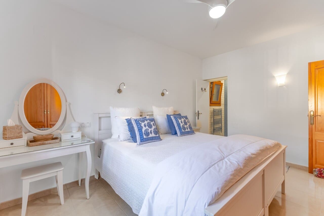 3 soveværelse Villa til salg i Javea / Xabia med swimmingpool - € 725.000 (Ref: 9550066)