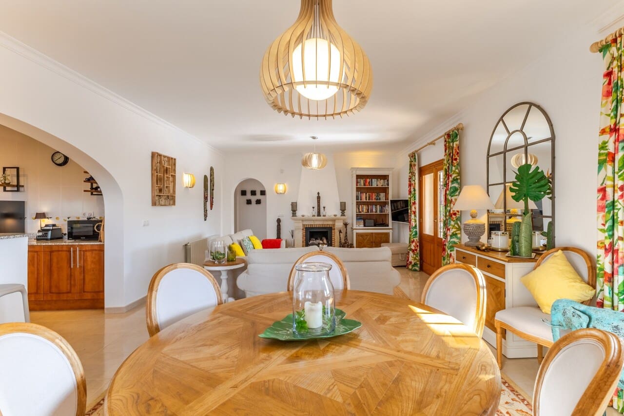 3 soveværelse Villa til salg i Javea / Xabia med swimmingpool - € 725.000 (Ref: 9550066)