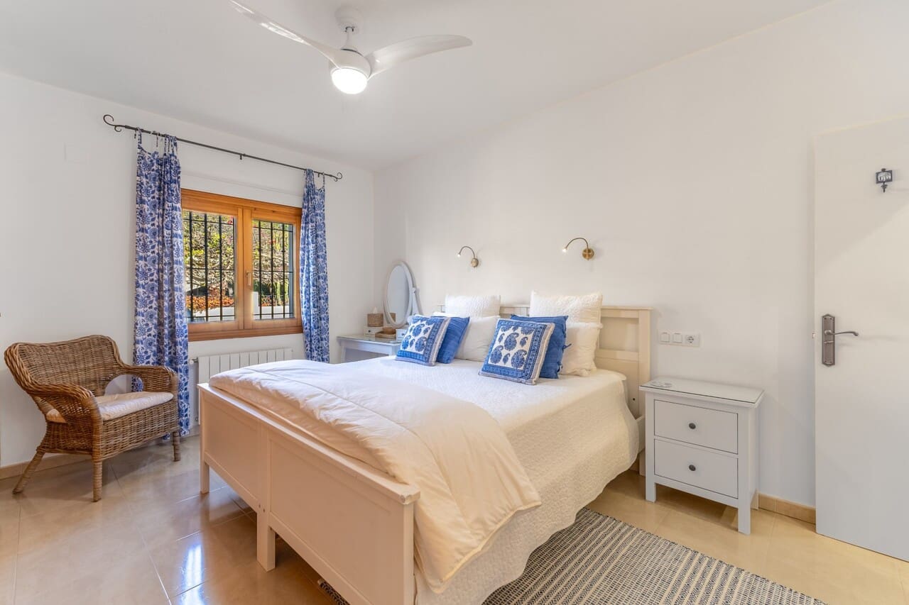 3 soveværelse Villa til salg i Javea / Xabia med swimmingpool - € 725.000 (Ref: 9550066)