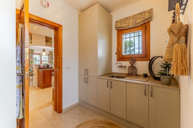 3 soveværelse Villa til salg i Javea / Xàbia med swimmingpool - € 725.000 (Ref: 9550066)