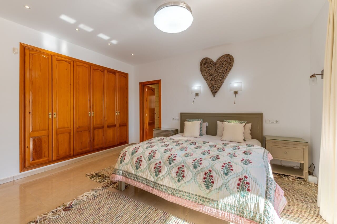 3 soveværelse Villa til salg i Javea / Xabia med swimmingpool - € 725.000 (Ref: 9550066)