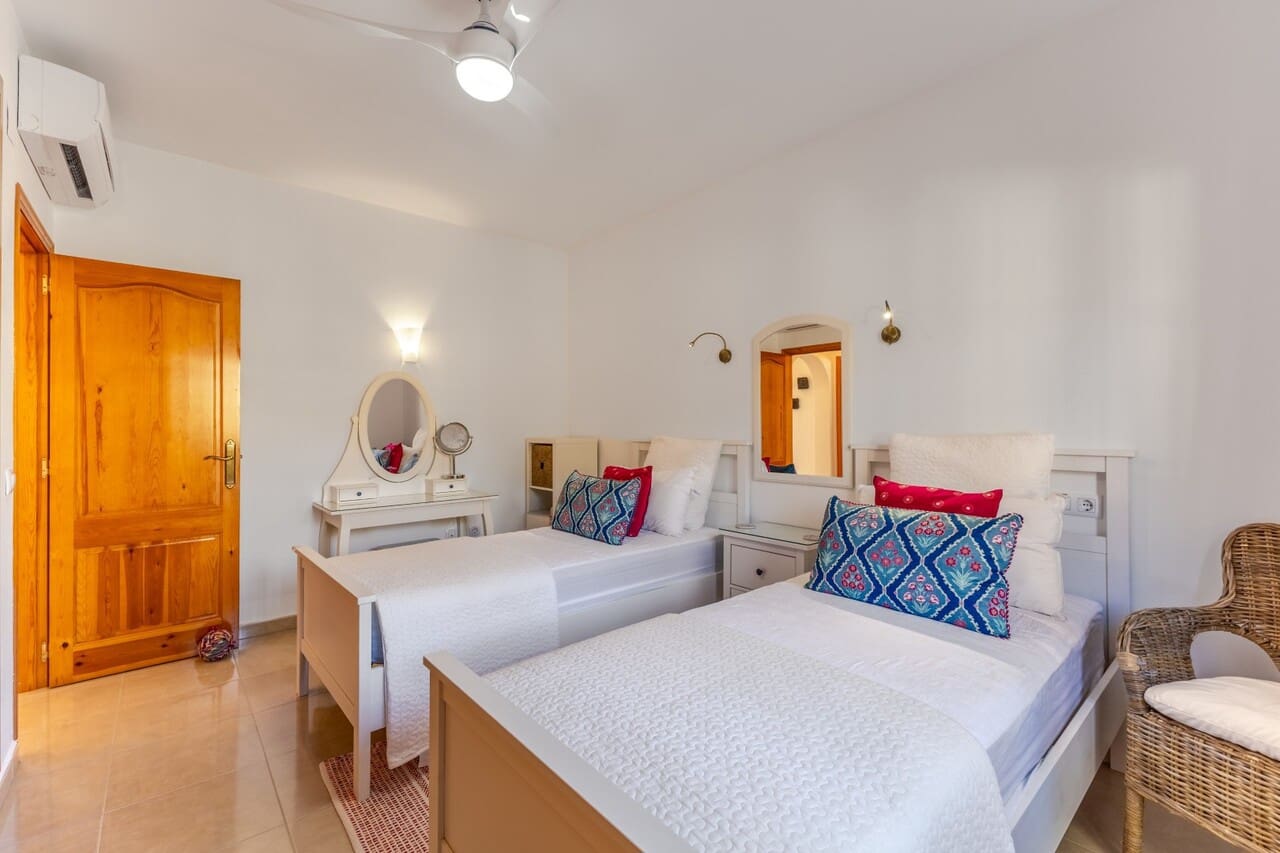 3 soveværelse Villa til salg i Javea / Xabia med swimmingpool - € 725.000 (Ref: 9550066)