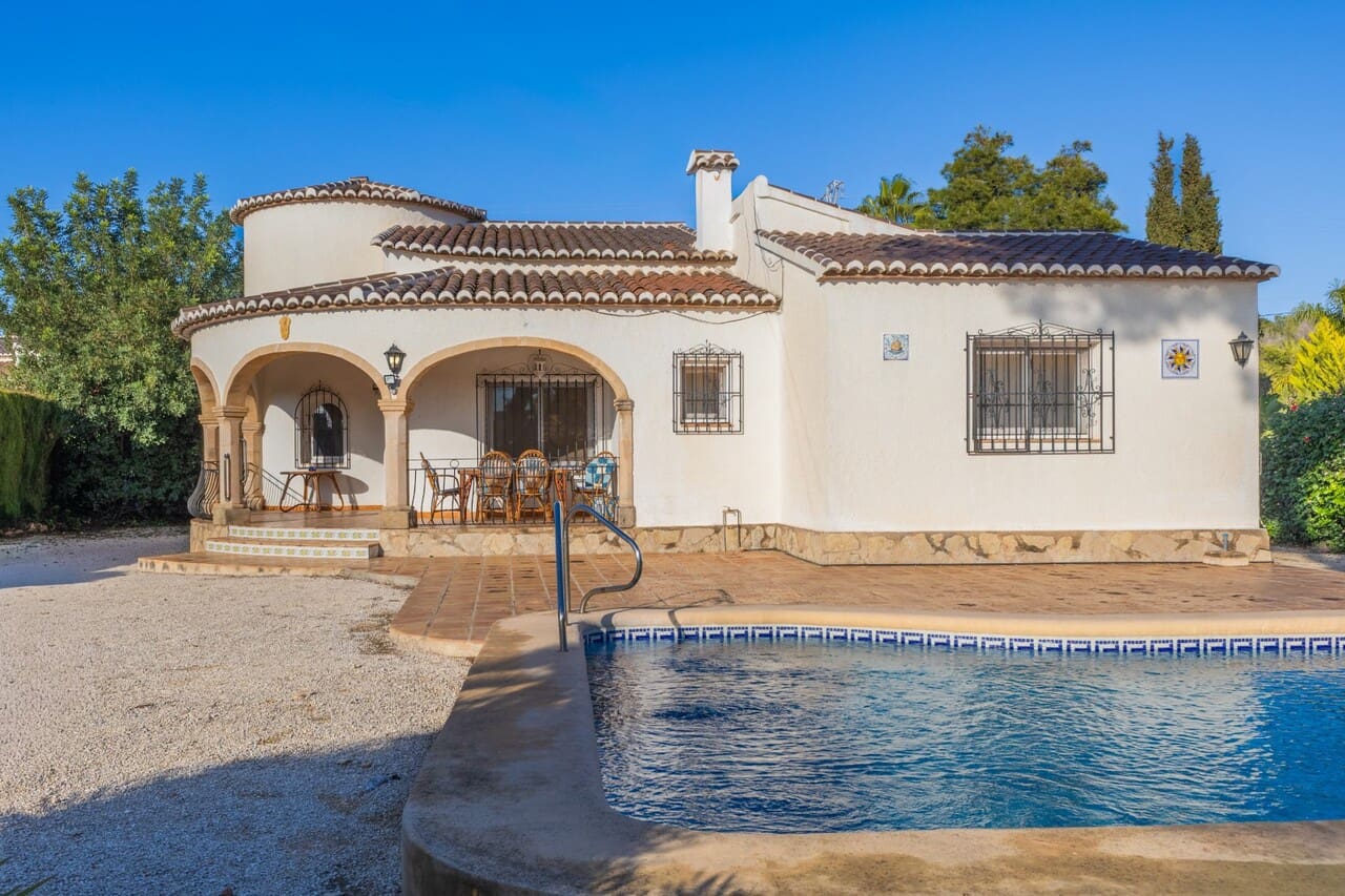 3 sypialnia Willa na sprzedaż w Javea / Xabia z basenem garażem - 580 000 € (Ref: 9569933)