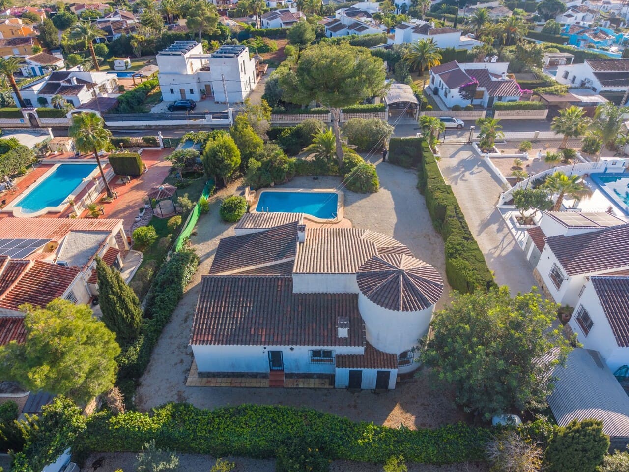 3 sypialnia Willa na sprzedaż w Javea / Xabia z basenem garażem - 580 000 € (Ref: 9569933)