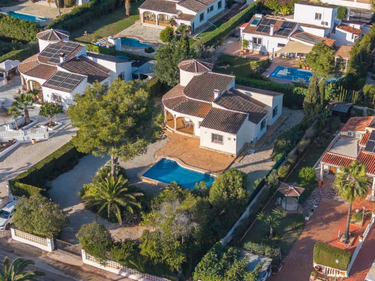 3 sypialnia Willa na sprzedaż w Javea / Xabia z basenem garażem - 580 000 € (Ref: 9569933)