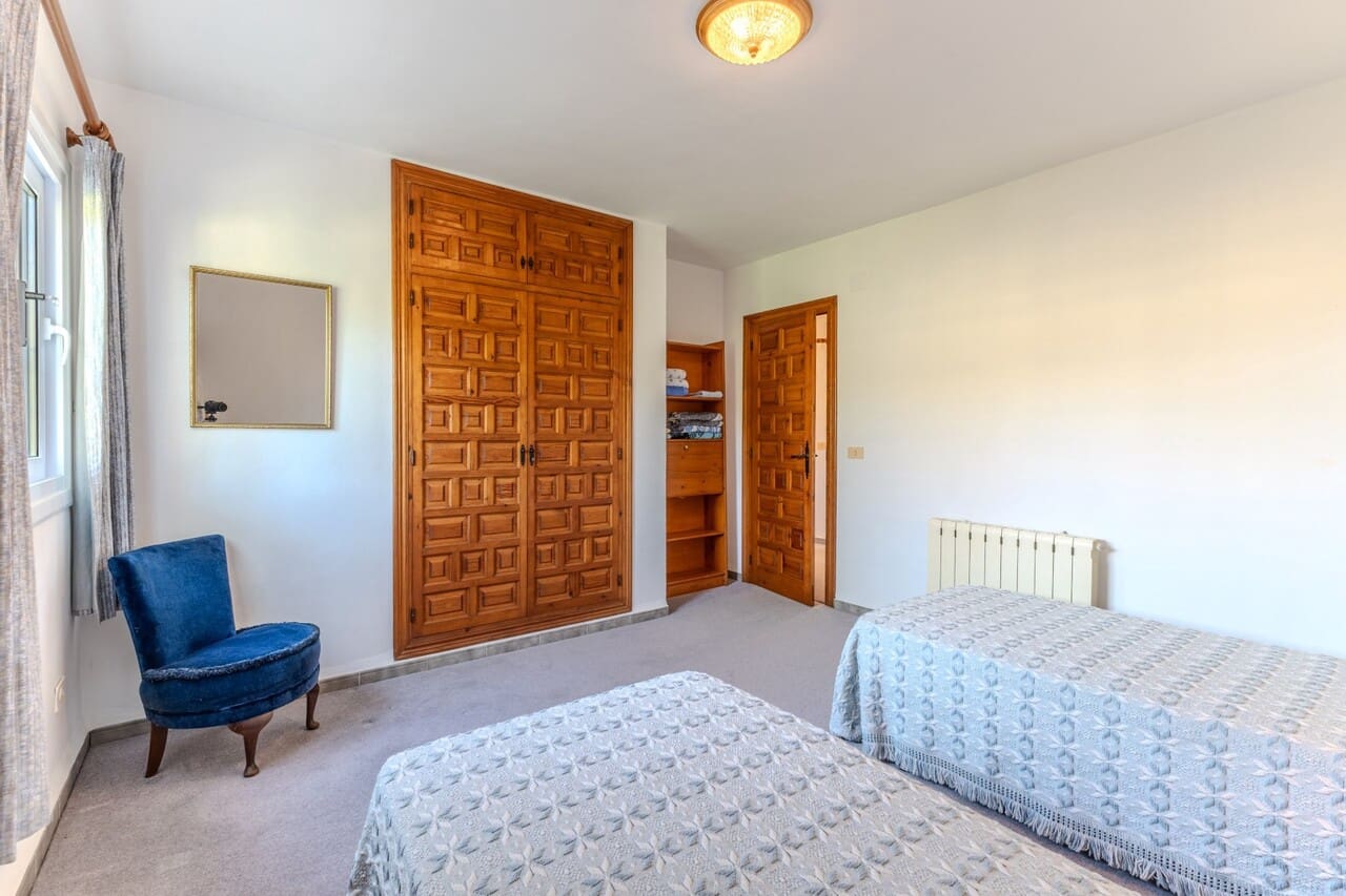 3 sypialnia Willa na sprzedaż w Javea / Xabia z basenem garażem - 580 000 € (Ref: 9569933)