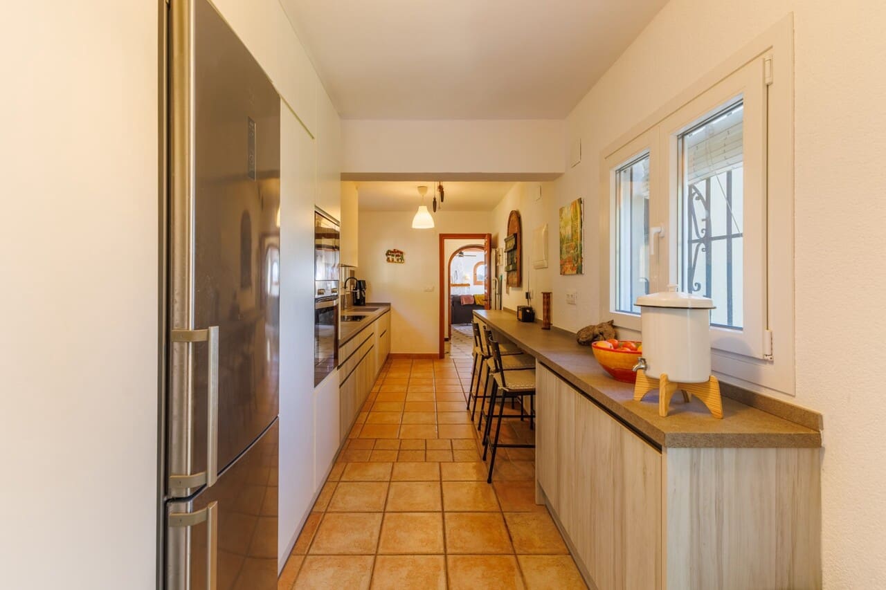 3 chambre Villa/Maison à vendre à Javea / Xabia avec piscine garage - 549 000 € (Ref: 9618445)