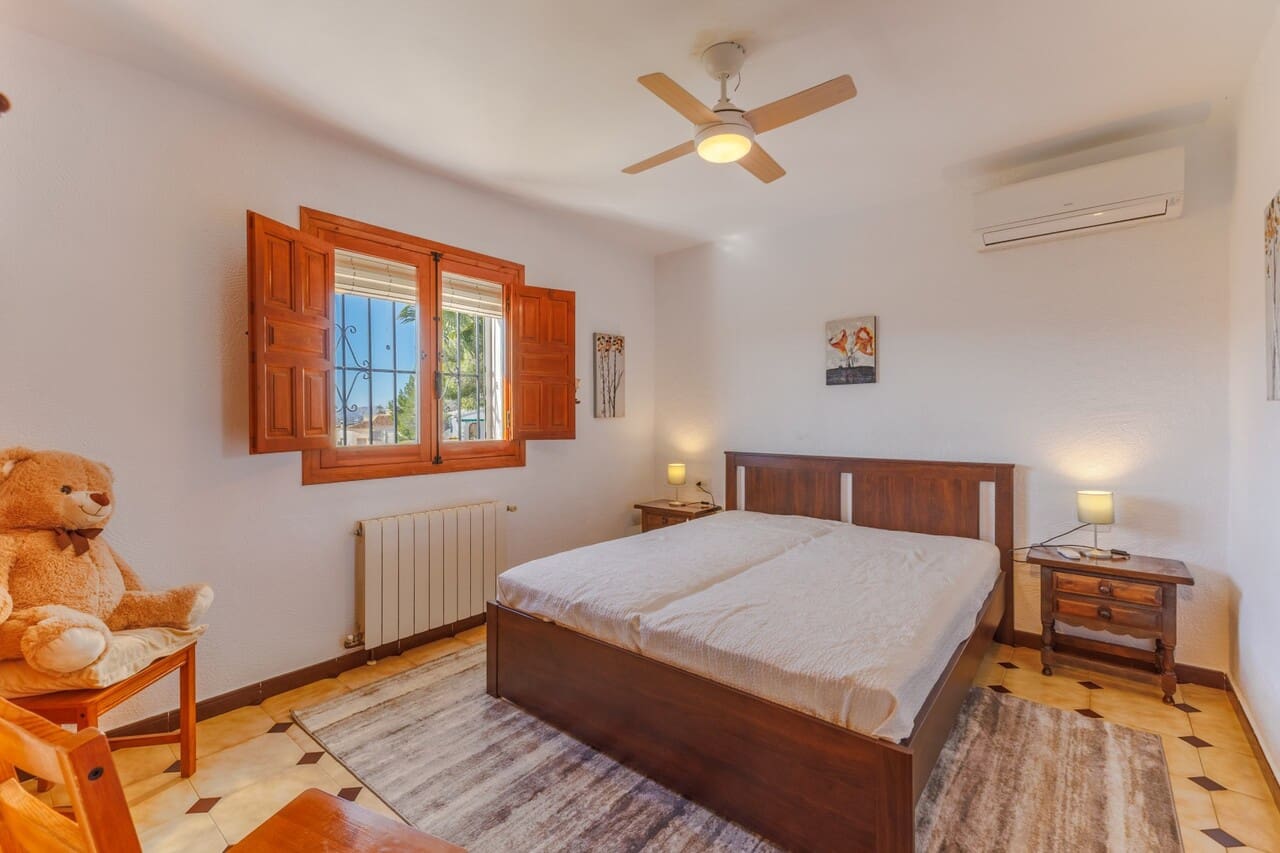 3 chambre Villa/Maison à vendre à Javea / Xabia avec piscine garage - 549 000 € (Ref: 9618445)