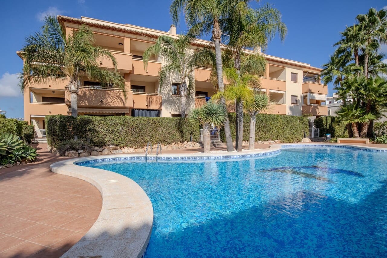 Apartamento de 3 habitaciones en Javea / Xàbia en venta con piscina garaje - 449.000 € (Ref: 9665383)