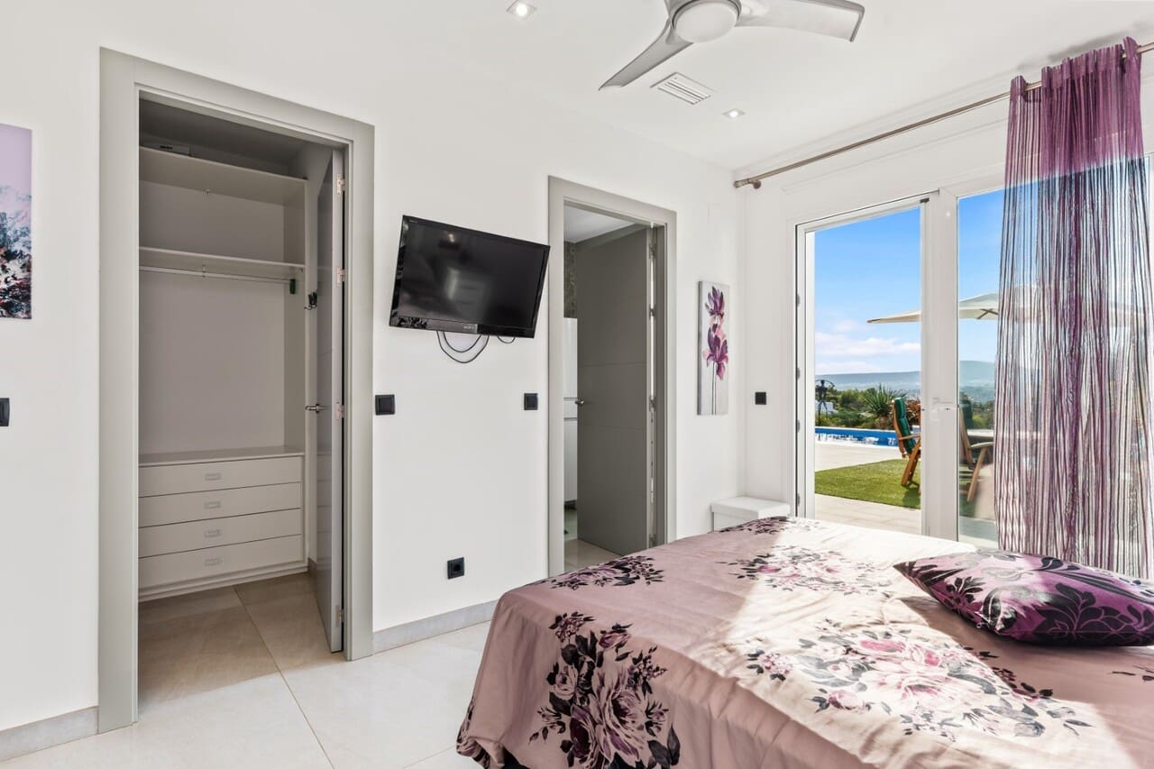 5 makuuhuone Huvila myytävänä paikassa Javea / Xabia mukana uima-altaan - 1 890 000 € (Ref: 9665384)