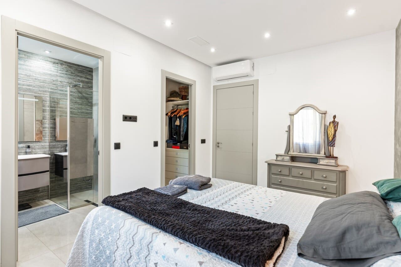 5 makuuhuone Huvila myytävänä paikassa Javea / Xabia mukana uima-altaan - 1 890 000 € (Ref: 9665384)