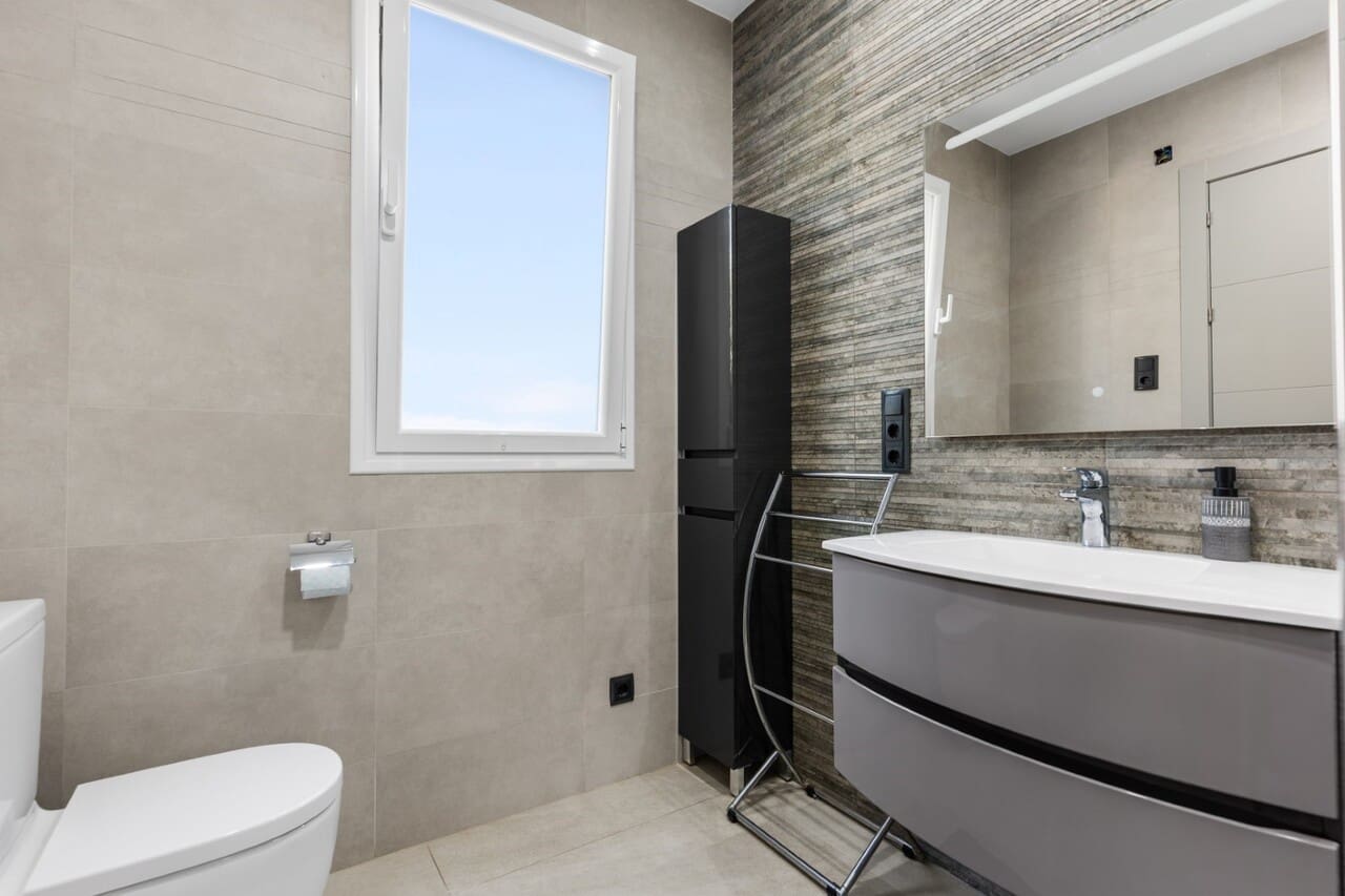 5 makuuhuone Huvila myytävänä paikassa Javea / Xabia mukana uima-altaan - 1 890 000 € (Ref: 9665384)