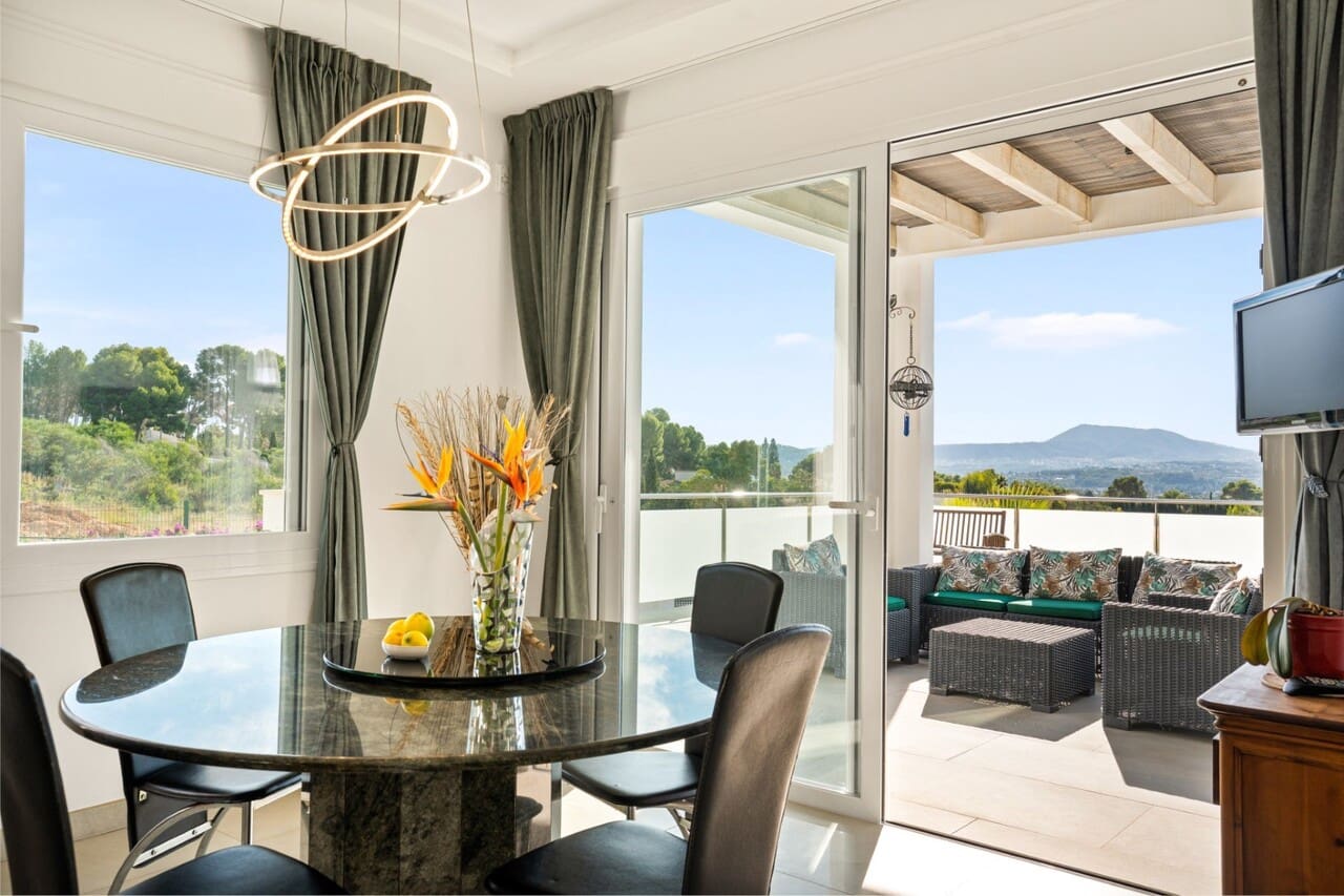 5 makuuhuone Huvila myytävänä paikassa Javea / Xabia mukana uima-altaan - 1 890 000 € (Ref: 9665384)