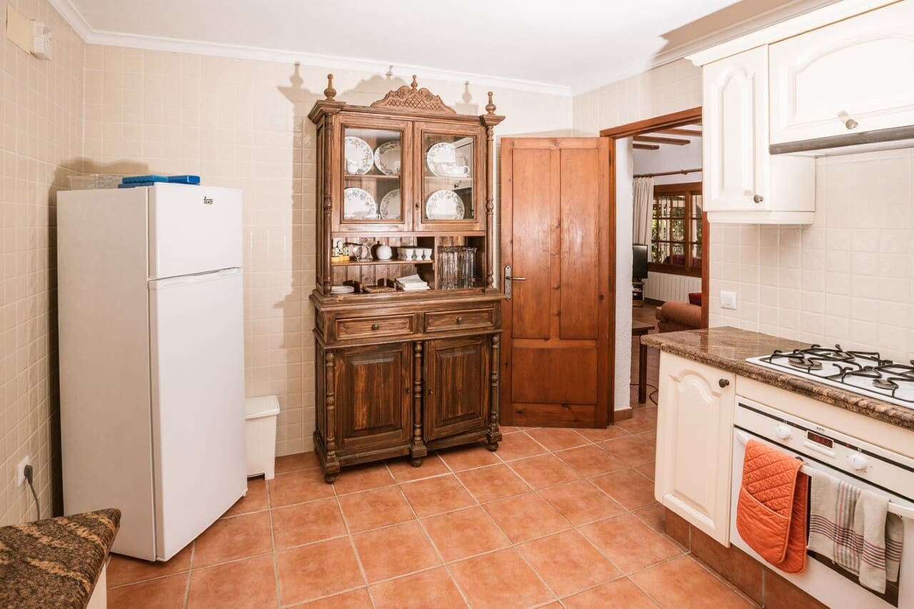 4 slaapkamer Villa te koop in Javea / Xabia met zwembad - € 649.000 (Ref: 9715444)