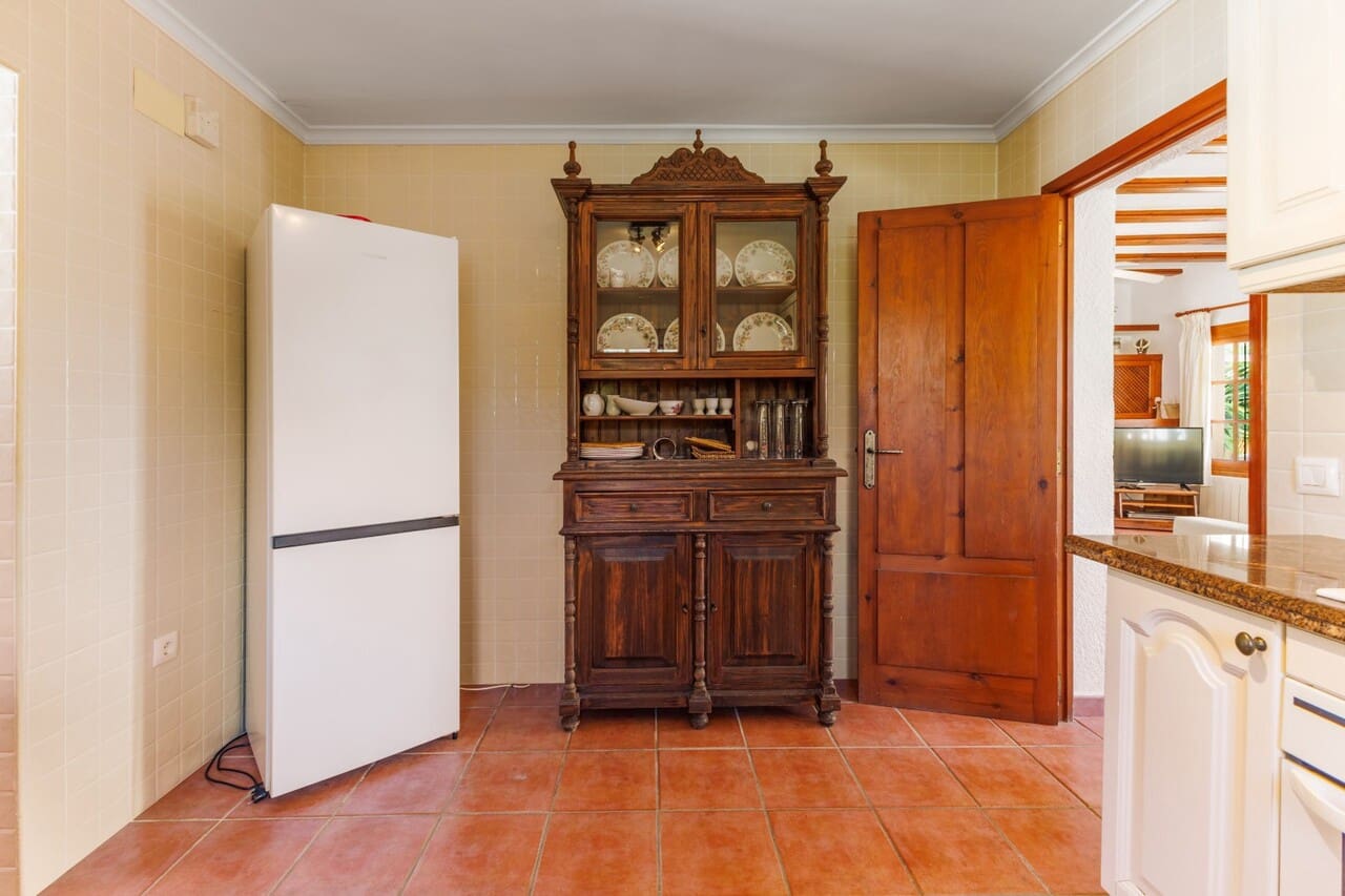 4 bedroom Villa for sale in Javea / Xabia with pool - € 649,000 (Ref: 9715444)