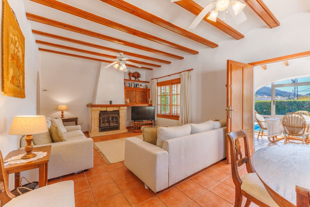 4 bedroom Villa for sale in Javea / Xabia with pool - € 649,000 (Ref: 9715444)