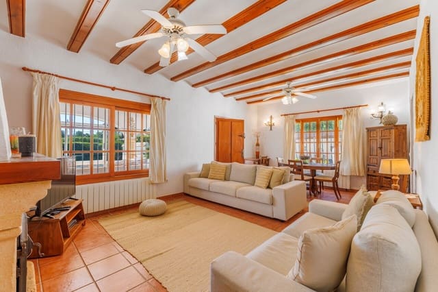 4 soveværelse Villa til salg i Javea / Xàbia med swimmingpool - € 649.000 (Ref: 9715444)